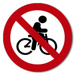 PROHIBIDO CIRCULAR BICICLETAS